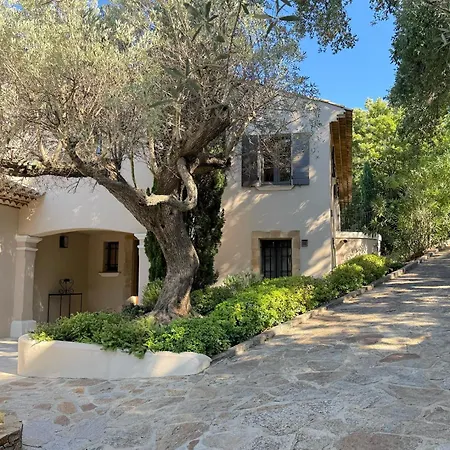 Fcd18 - Exceptional Luxury With Pool And Sea View In Port グリモー