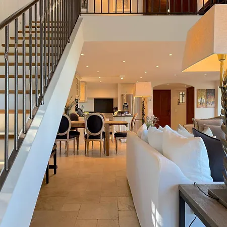 Fcd18 - Exceptional Luxury With Pool And Sea View In Port グリモー